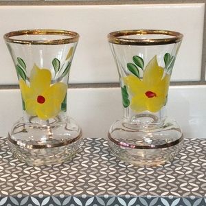 2 Hand painted small gold trimmed vases. Vintage
